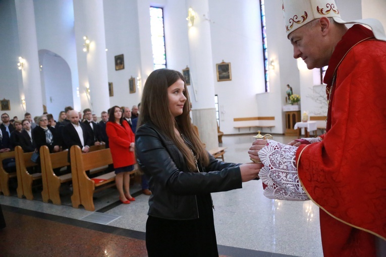 Bierzmowanie młodzieży z Łękawicy, Ładnej i Woli Rzędzińskiej