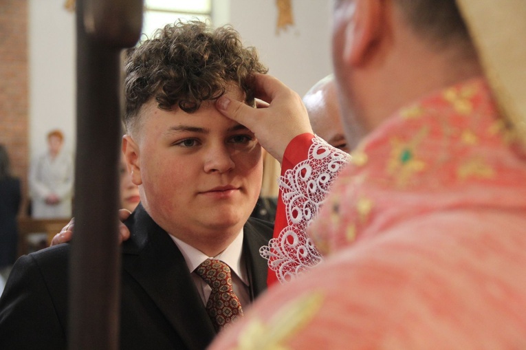 Rzuchowa. Bierzmowanie 2022