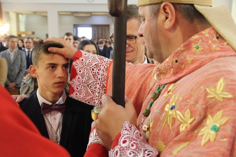 Rzuchowa. Bierzmowanie 2022