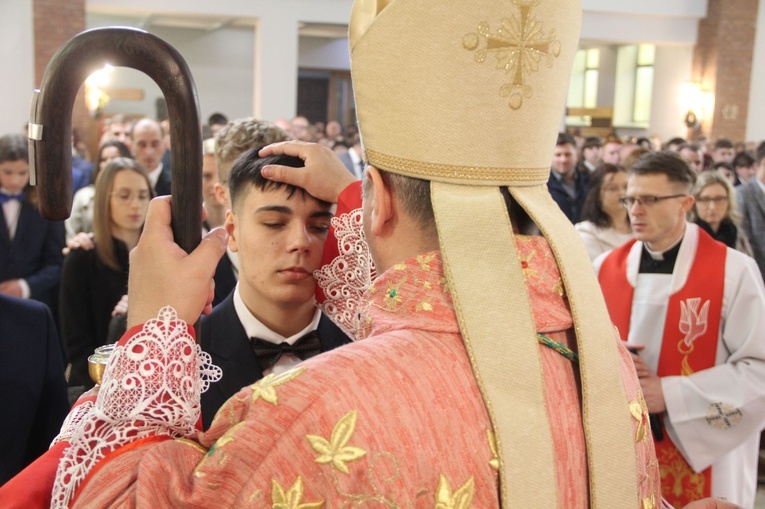 Rzuchowa. Bierzmowanie 2022