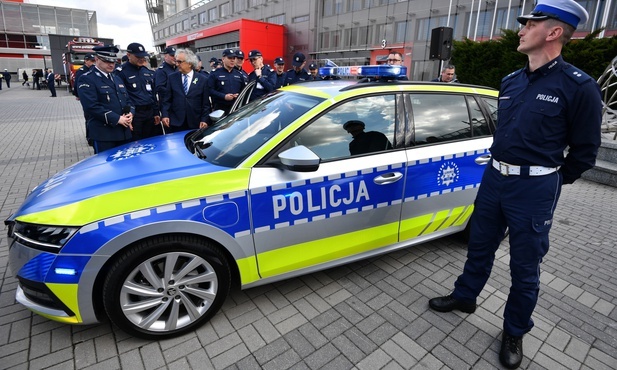 Tak będą odtąd wyglądały radiowozy polskiej policji