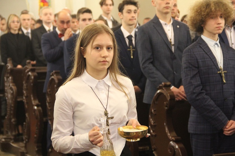 Bierzmowanie w parafii św. Jakuba w Tuchowie