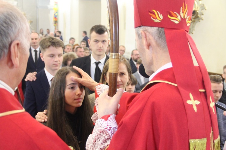 Bierzmowanie w parafii św. Jakuba w Tuchowie