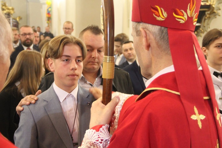 Bierzmowanie w parafii św. Jakuba w Tuchowie