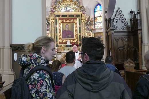 Wilamowice. Pielgrzymi łagiewniccy odebrali relikwie św. Józefa Bilczewskiego