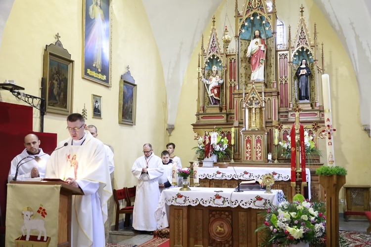 Z Matką Bożą Fatimską po ulicach Pszenna