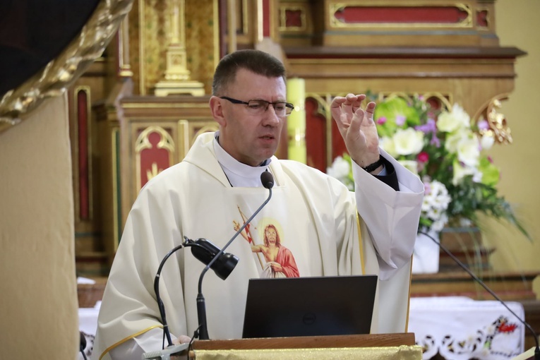 Z Matką Bożą Fatimską po ulicach Pszenna