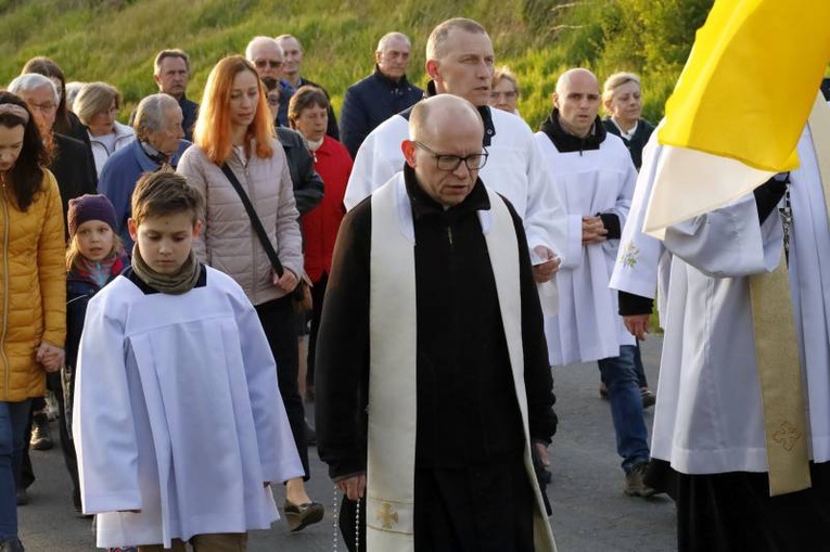 Z Matką Bożą Fatimską po ulicach Pszenna