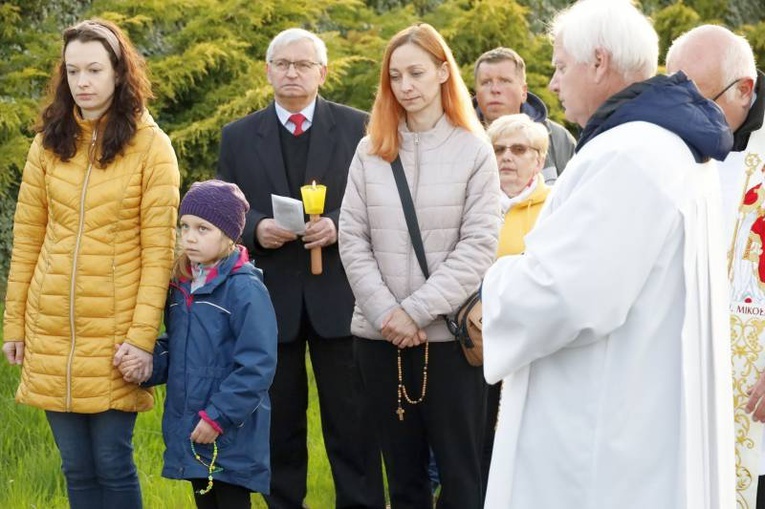 Z Matką Bożą Fatimską po ulicach Pszenna