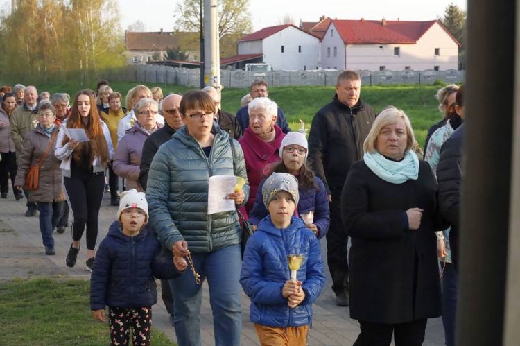 Z Matką Bożą Fatimską po ulicach Pszenna