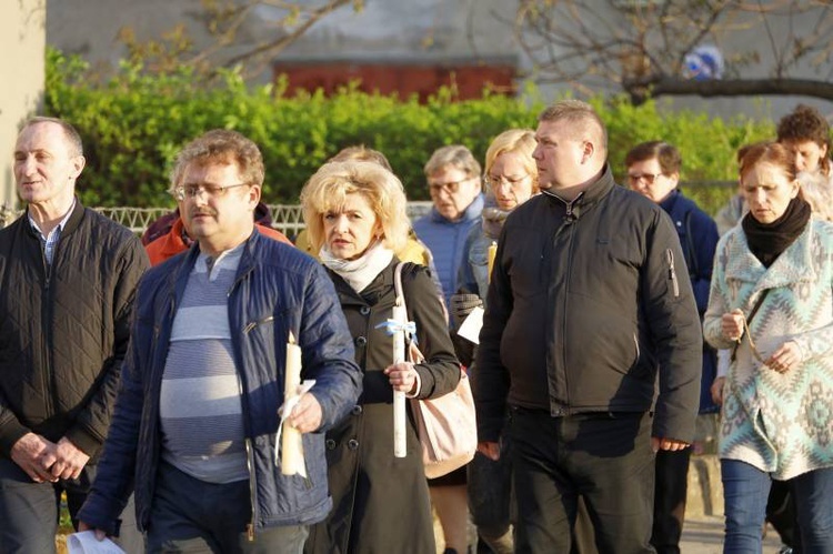 Z Matką Bożą Fatimską po ulicach Pszenna