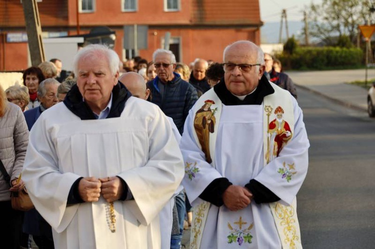 Z Matką Bożą Fatimską po ulicach Pszenna