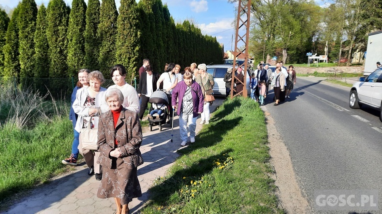 Klępsk. Poświęcenie krzyża 