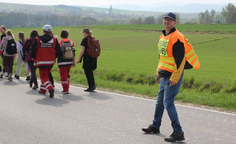 Pielgrzymi na trasie z Witkowic do Wieprza - 2022