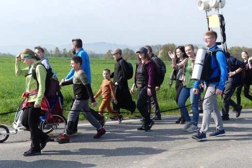 Pielgrzymi na trasie z Witkowic do Wieprza - 2022