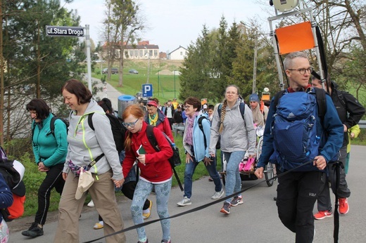 Pielgrzymi na trasie z Witkowic do Wieprza - 2022