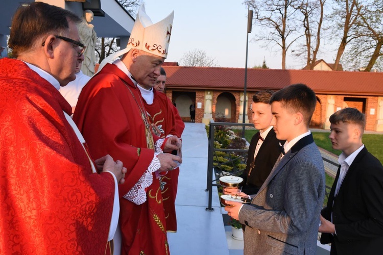 Bierzmowanie w Szczepanowie