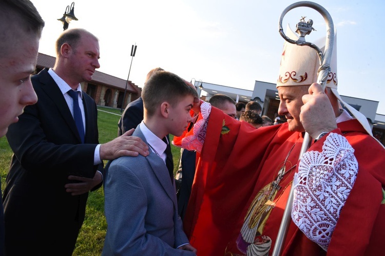 Bierzmowanie w Szczepanowie