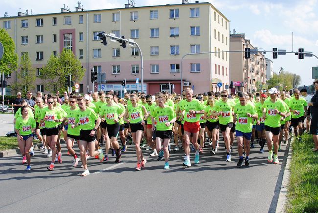 Stalowa Wola. Bieg uliczny dla uczczenia Konstytucji 3 Maja