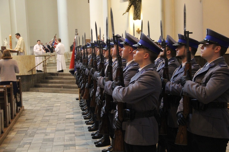 Katowice. Msza św. za Ojczyznę