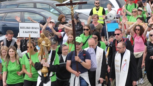 Dotarli do celu! Pielgrzymi łagiewniccy w Centrum św. Jana Pawła II - 2022