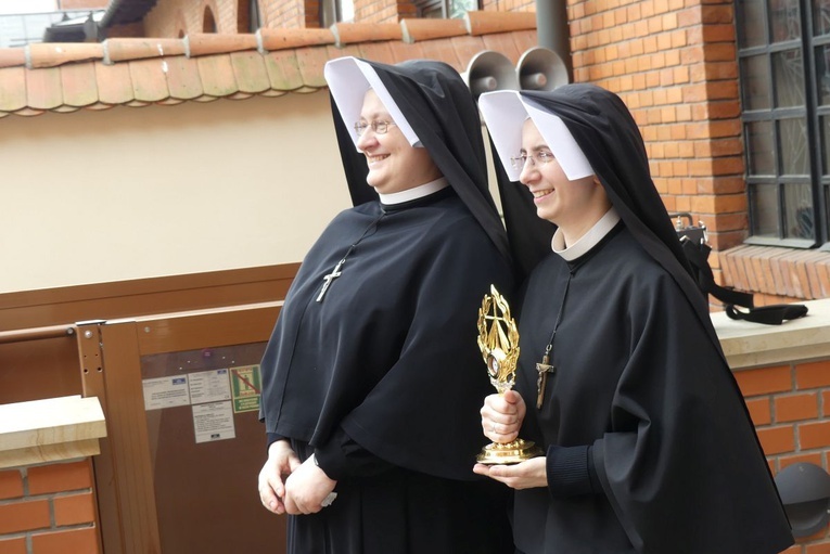 Pielgrzymi w Łagiewnikach! Na trasie od Centrum św. Jana Pawła II do sanktuarium Bożego Miłosierdzia - 2022