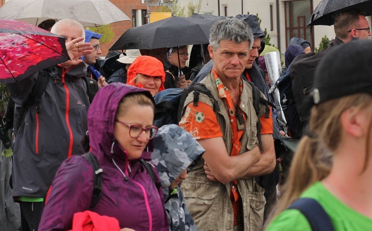 Pielgrzymi w Łagiewnikach! Na trasie od Centrum św. Jana Pawła II do sanktuarium Bożego Miłosierdzia - 2022