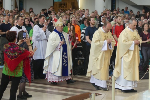 Msza św. pielgrzymów łagiewnickich w sanktuarium Bożego Miłosierdzia - 2022