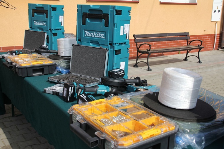 Nowy sprzęt dla strażaków