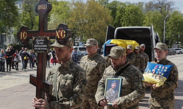 Abp Szewczuk: Ukraina daje świadectwo heroizmu