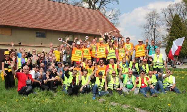 Służby pielgrzymkowe wreszcie miały okazję ustawić się razem do zdjęcia.