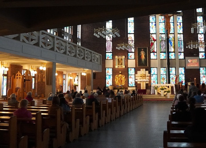 Ogień Dwóch Serc u św. Ignacego we Wrocławiu