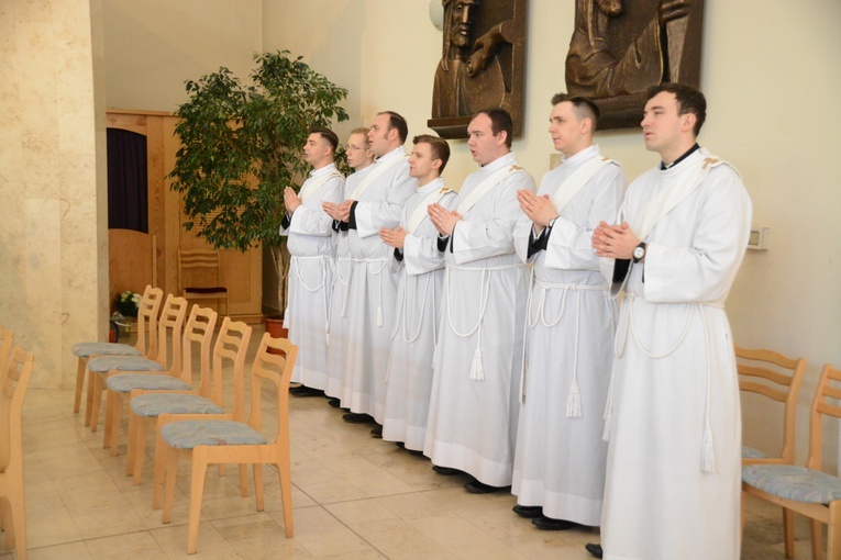Święcenia diakonatu