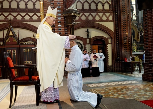 Święcenia diakonatu
