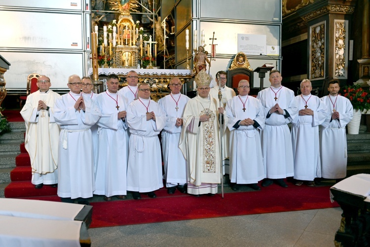 Błogosławieństwo lektorów, ceremoniarzy i nadzwyczajnych szafarzy