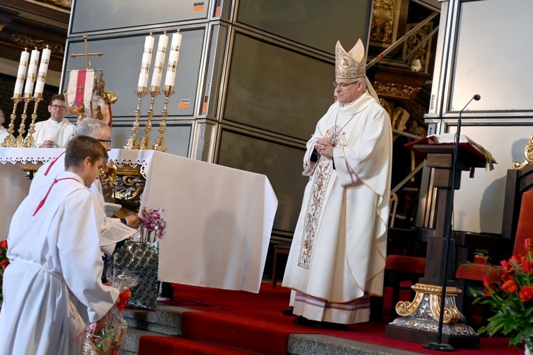 Błogosławieństwo lektorów, ceremoniarzy i nadzwyczajnych szafarzy