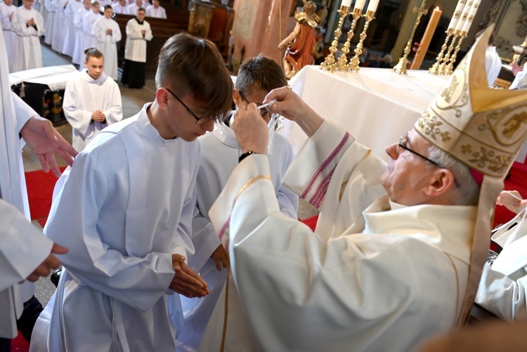 Błogosławieństwo lektorów, ceremoniarzy i nadzwyczajnych szafarzy