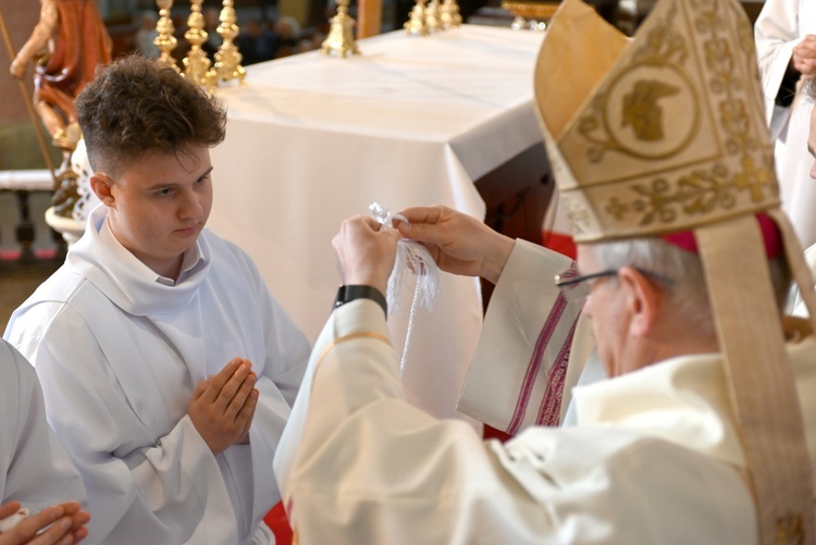 Błogosławieństwo lektorów, ceremoniarzy i nadzwyczajnych szafarzy