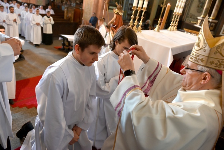 Błogosławieństwo lektorów, ceremoniarzy i nadzwyczajnych szafarzy