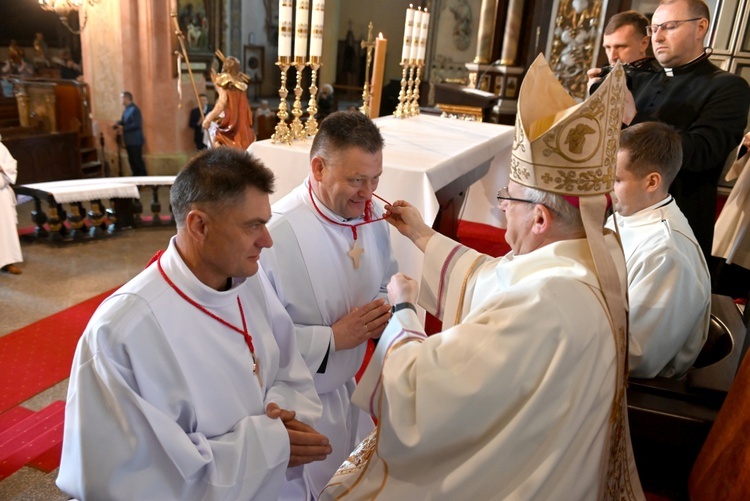 Błogosławieństwo lektorów, ceremoniarzy i nadzwyczajnych szafarzy