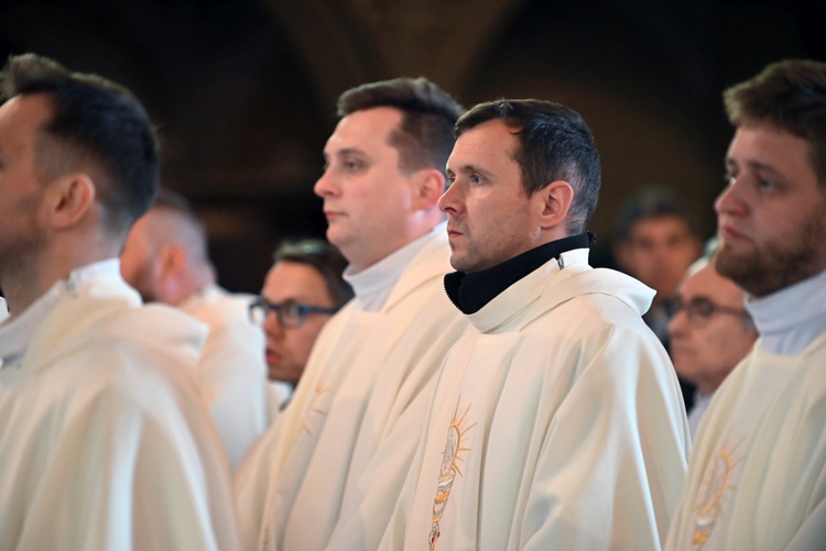 Błogosławieństwo lektorów, ceremoniarzy i nadzwyczajnych szafarzy