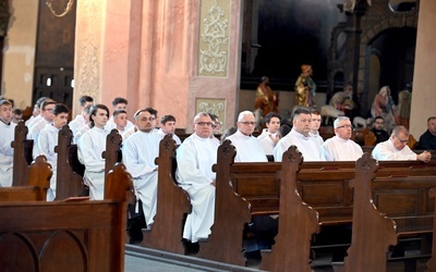 Błogosławieństwo lektorów, ceremoniarzy i nadzwyczajnych szafarzy