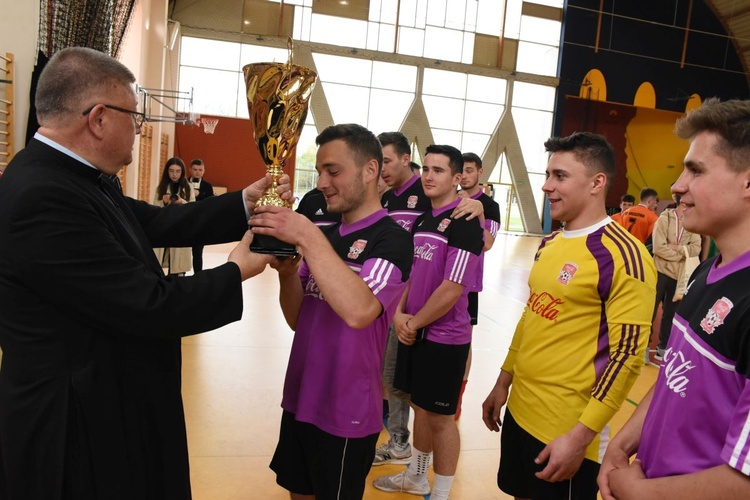 Diecezjalny finał w piłce nożnej halowej  