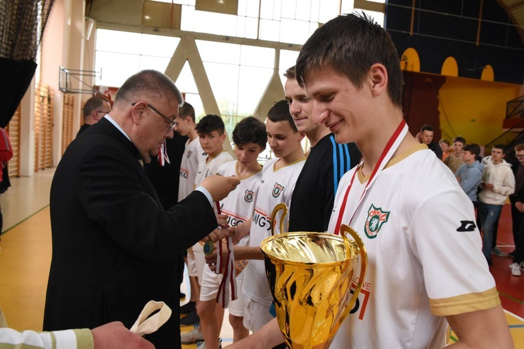 Diecezjalny finał w piłce nożnej halowej  