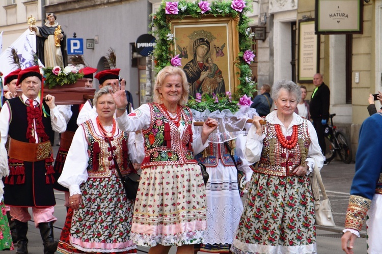 Procesja z Wawelu na Skałkę 2022