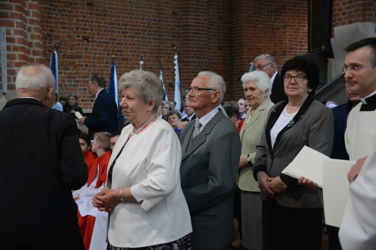 Pierwsza jubileuszowa pielgrzymka dekanalna do katedry