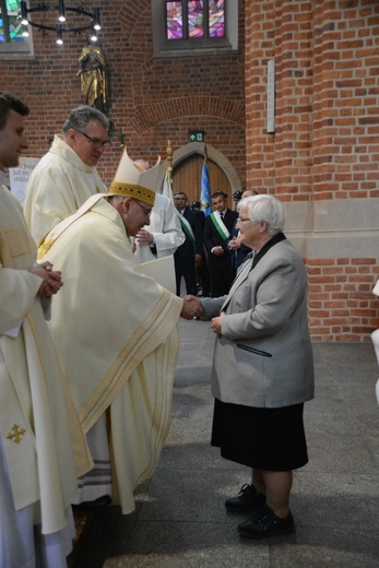 Pierwsza jubileuszowa pielgrzymka dekanalna do katedry