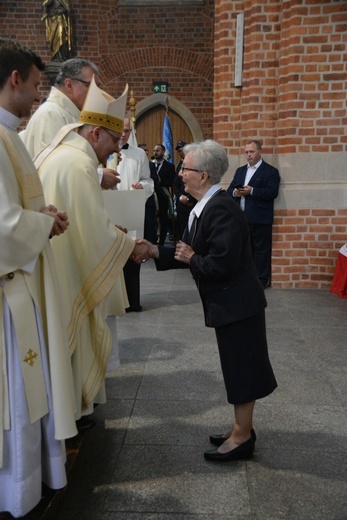 Pierwsza jubileuszowa pielgrzymka dekanalna do katedry