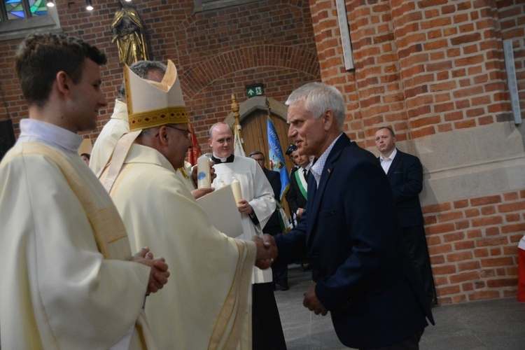 Pierwsza jubileuszowa pielgrzymka dekanalna do katedry