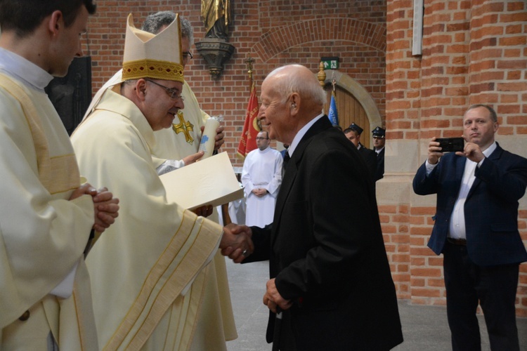 Pierwsza jubileuszowa pielgrzymka dekanalna do katedry